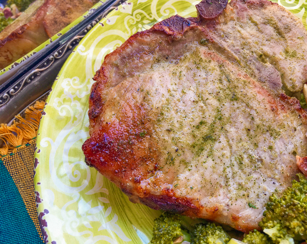 low-carb ranch pork chops with homemade seasoning