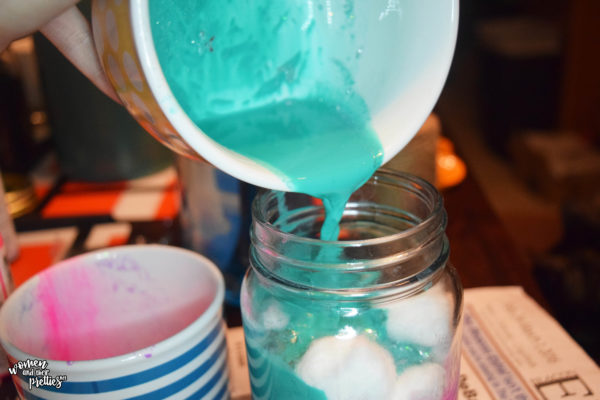 DIY BFG Dream Jars #TheBFG #DIY Pour last layer