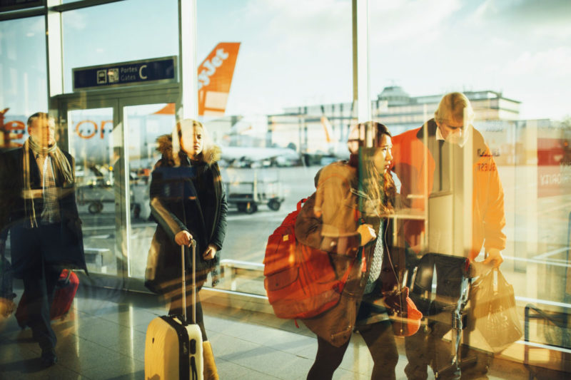 airport-people-watchings-volume-1-watching-her-watch-him