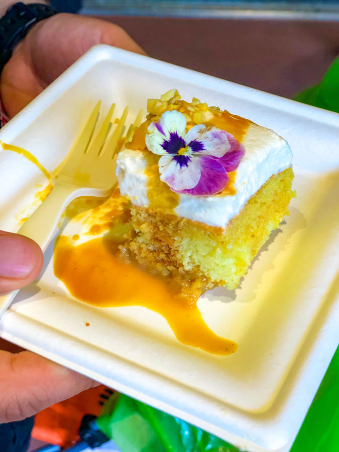 Are you looking for the best sweets, treats, and drinks to try at Epcot's Flower & Garden Festival? These are the must-try Epcot Flower & Garden food and drinks that I highly recommend. 