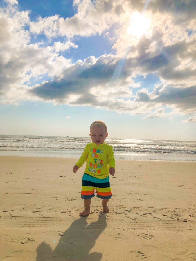 In this guide, I'm giving an insider's look at the cheapest things to do in Florida with kids. You will leave the home, have a blast, and spend very little!