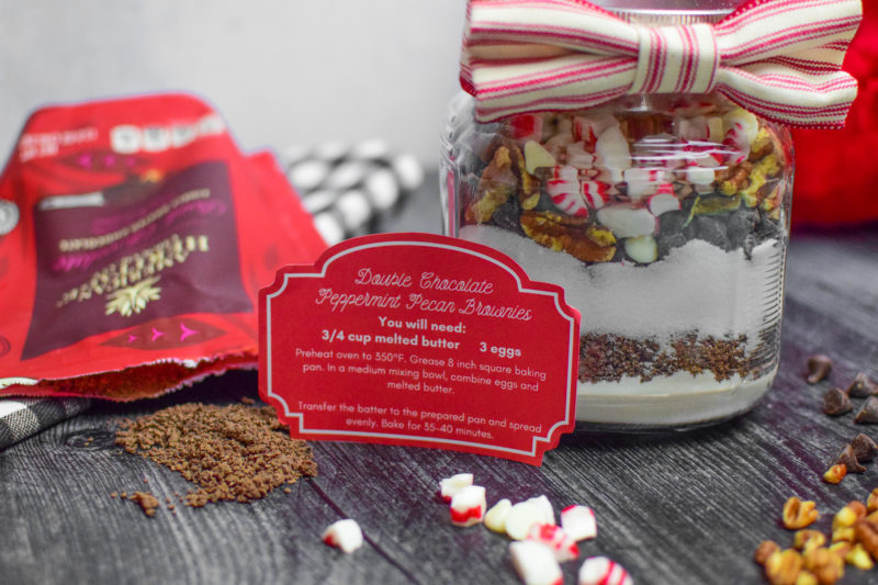 DIY Peppermint Brownies in a Jar - gift Idea