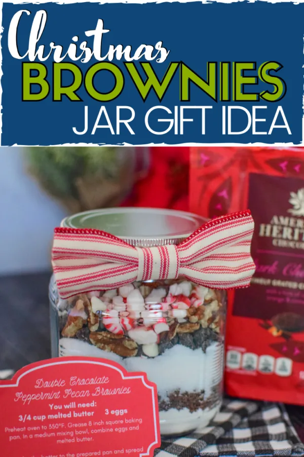 These delicious christmas brownies are a great gift idea!