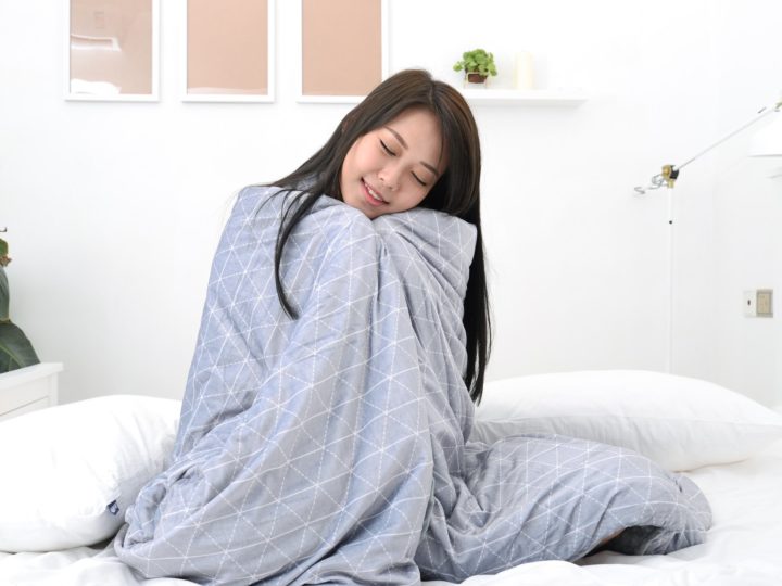 Image for The Cozy Minky Weighted Blanket