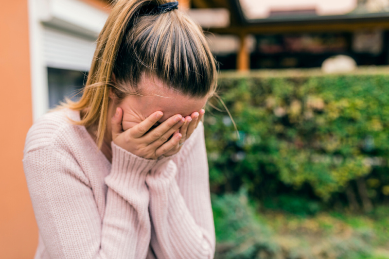 Do you feel overly stressed all the time? Are you concerned about how this stress is affecting your health? This is how to recognize unhealthy stress levels before they become too much.