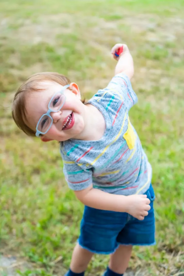 Repeating these 10 positive affirmations for toddlers will help boost their self-confidence. Better yet, you'll encourage your child to find their inner joy by being themselves.