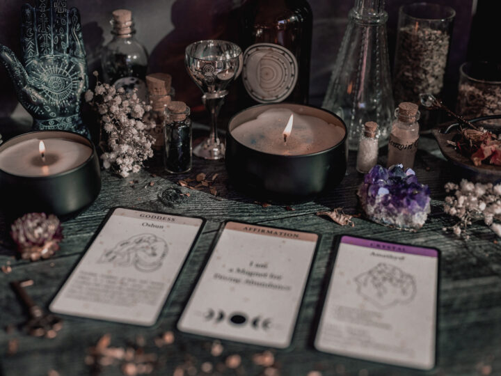 Modern Witches Oracle deck