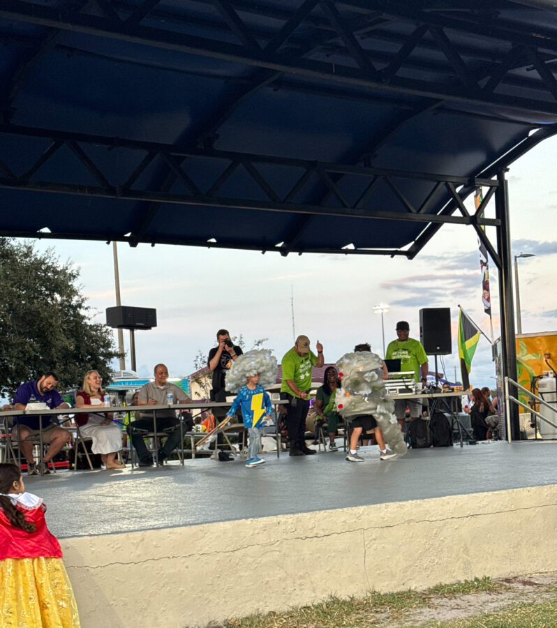 1st place costume contest winners