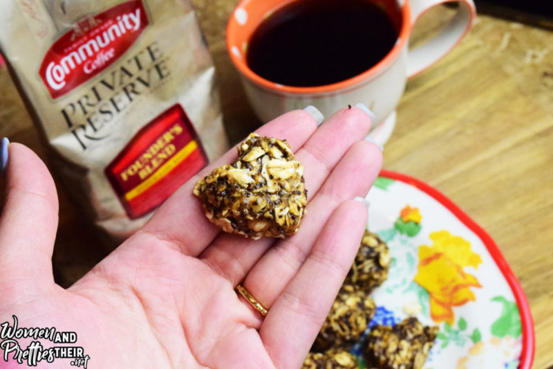 Nutty No Bake Energy Bites | The Perfect on-the-go snack